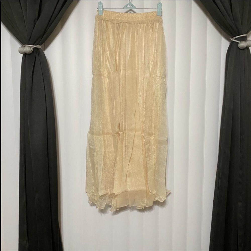 Gold Bestal Chiffon pleated midi skirt - Picture 1 of 6